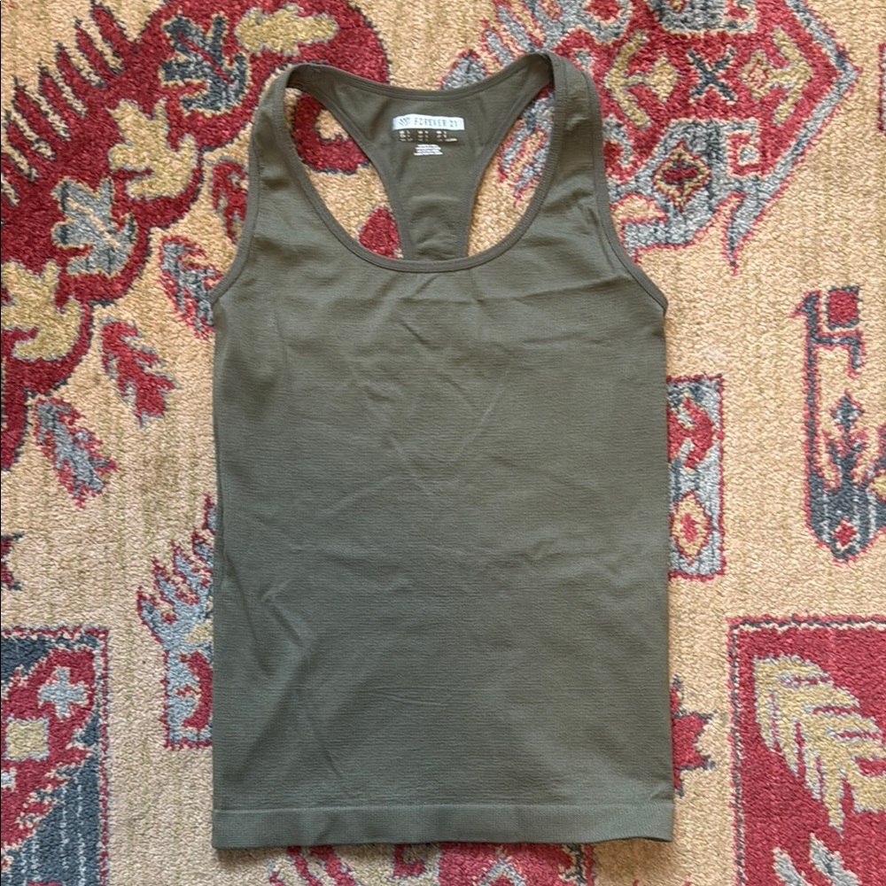 Fitted Green Workout Tank Top